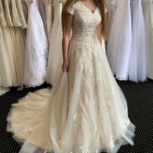 Stunning “Felicity” Wedding Dress by Mia Solano